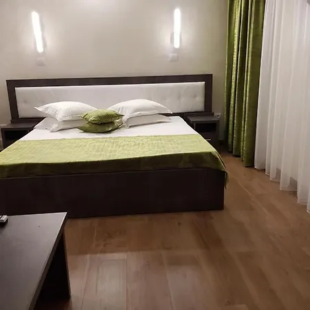 Casa Dfg 招待所 3*